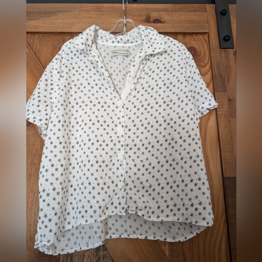 Urban Outfitters Cropped Button Up